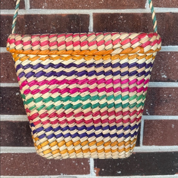 Handwoven Multicolor Straw Shoulder Bag - Picture 3 of 8